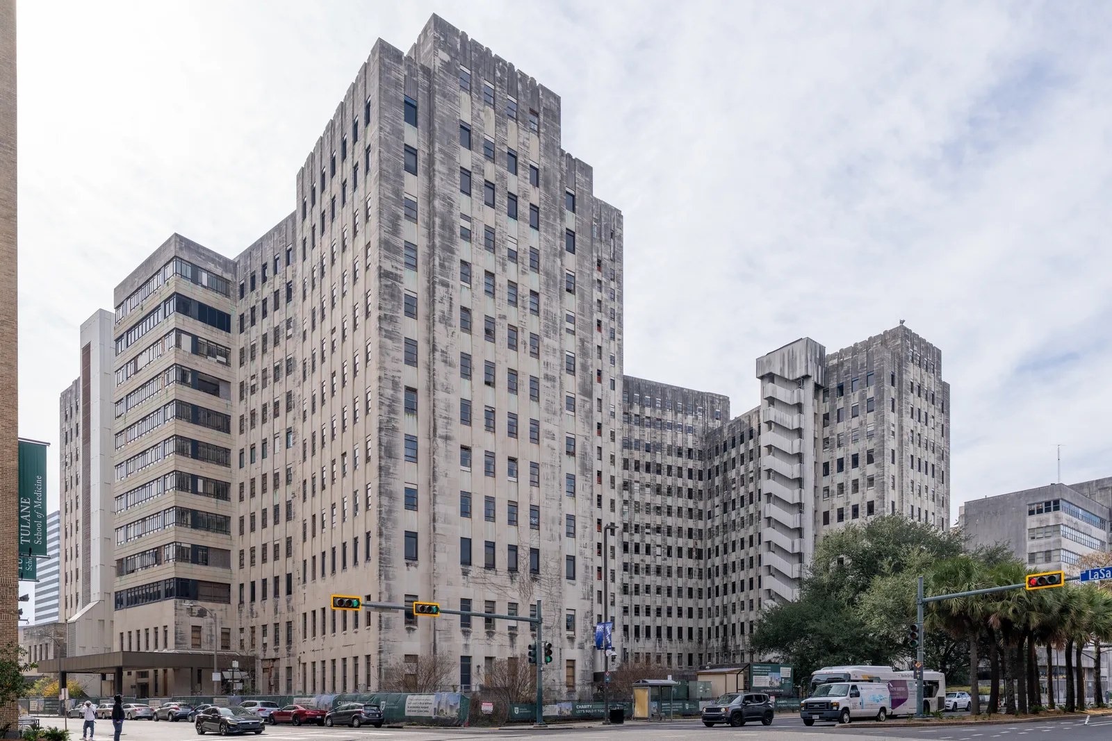 Abandoned Hospitals in the USA: 5 Best Sites + Map