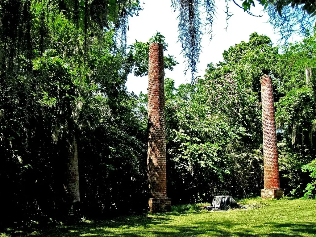 Abandoned Places in Alabama: 10 Best Sites (Free GPS)