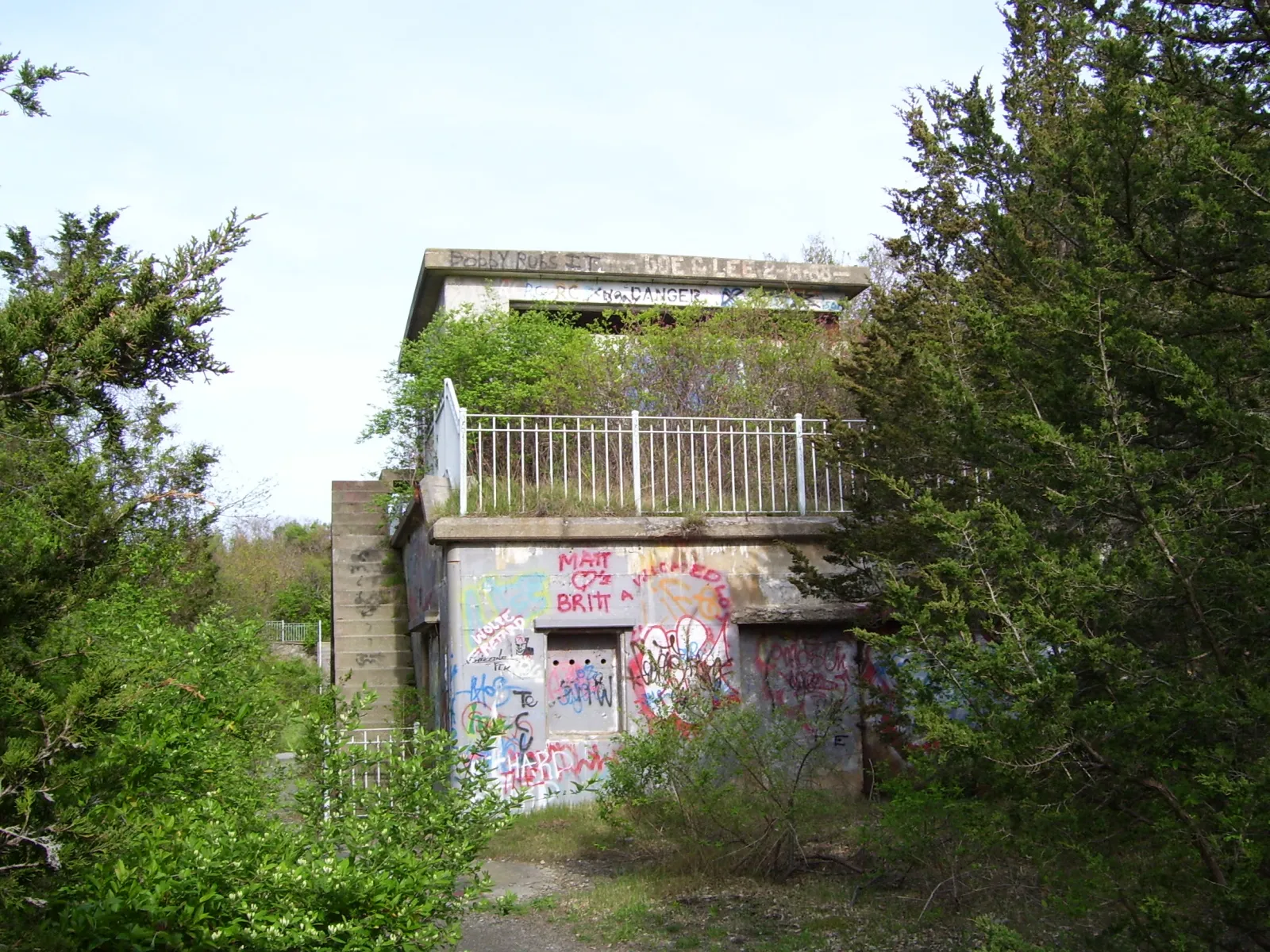 Abandoned Places in Rhode Island: 6 Best Sites (Free GPS)