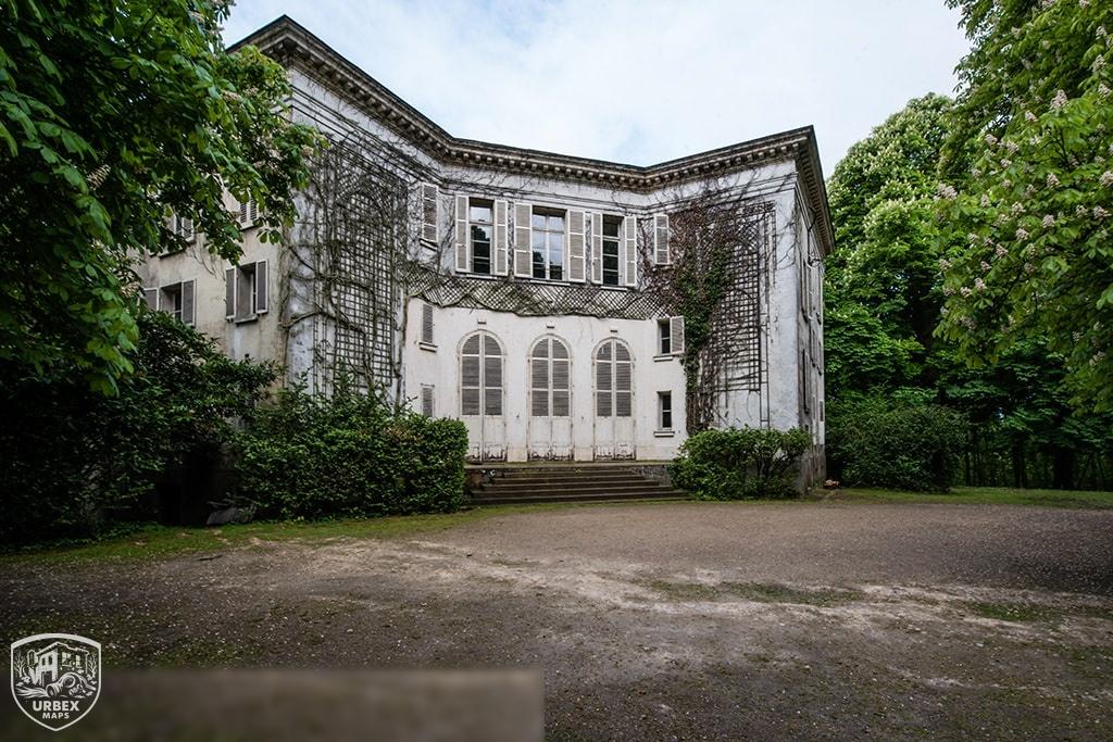 Château de la Côte : la demeure princière des Broglie livrée au silence