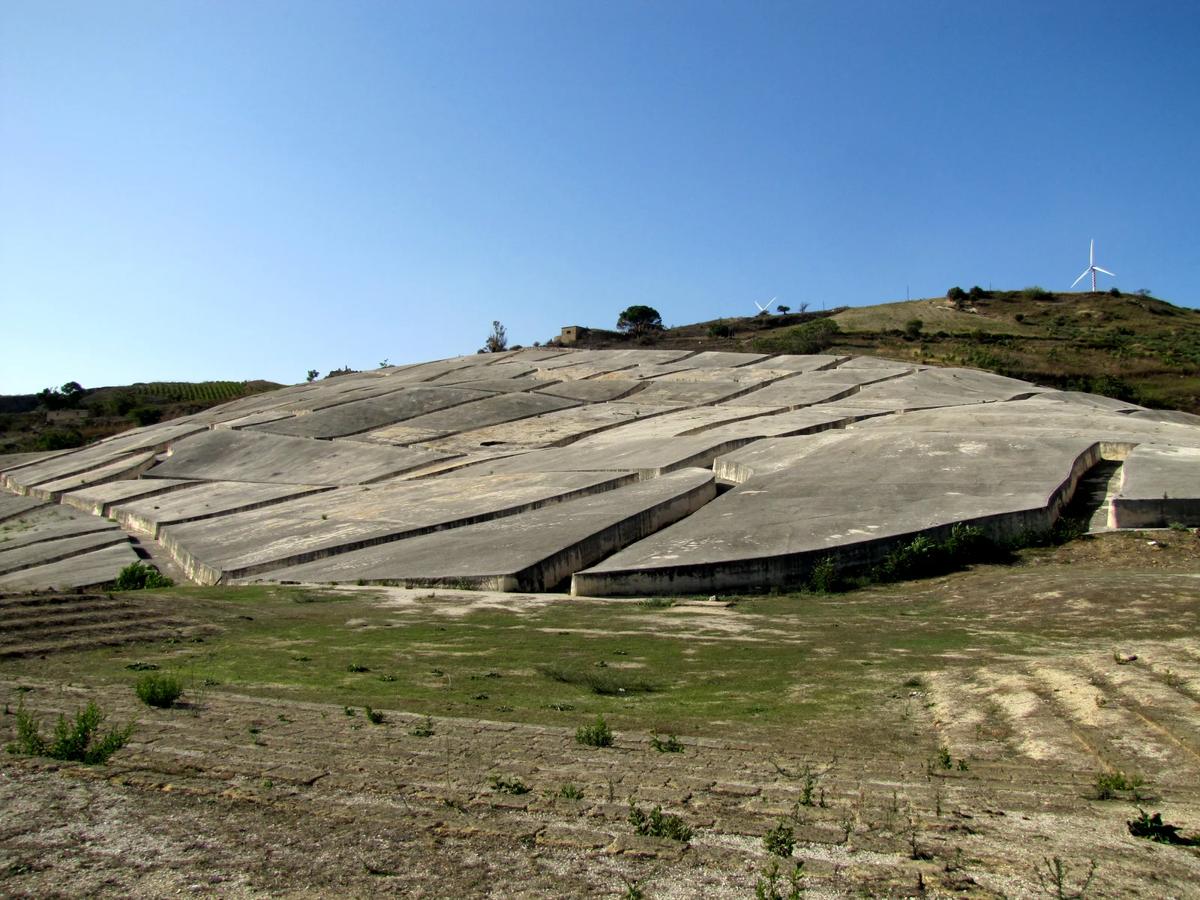 Cretto di Burri Gibellina: abandoned land art in Sicily