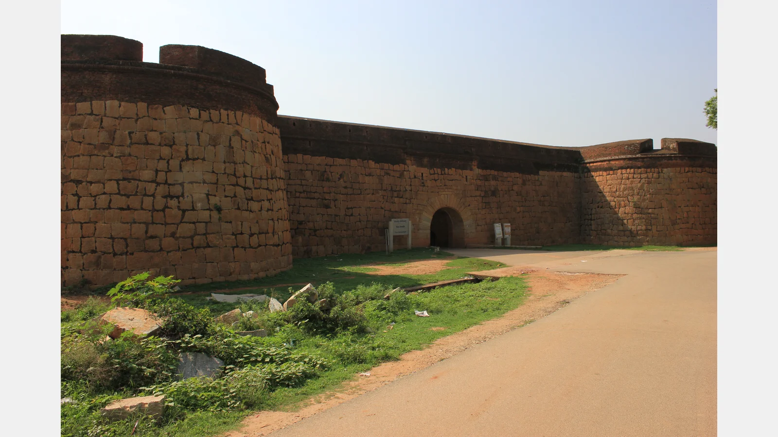 Haunted Places in Bangalore: 8 Iconic Spots with GPS Coordinates