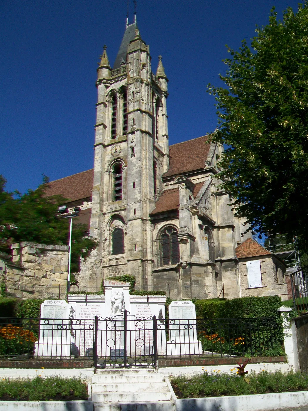 The church of Saint-Pierre-et-Saint-Paul at the heart of Goussainville's abandoned Vieux-Pays