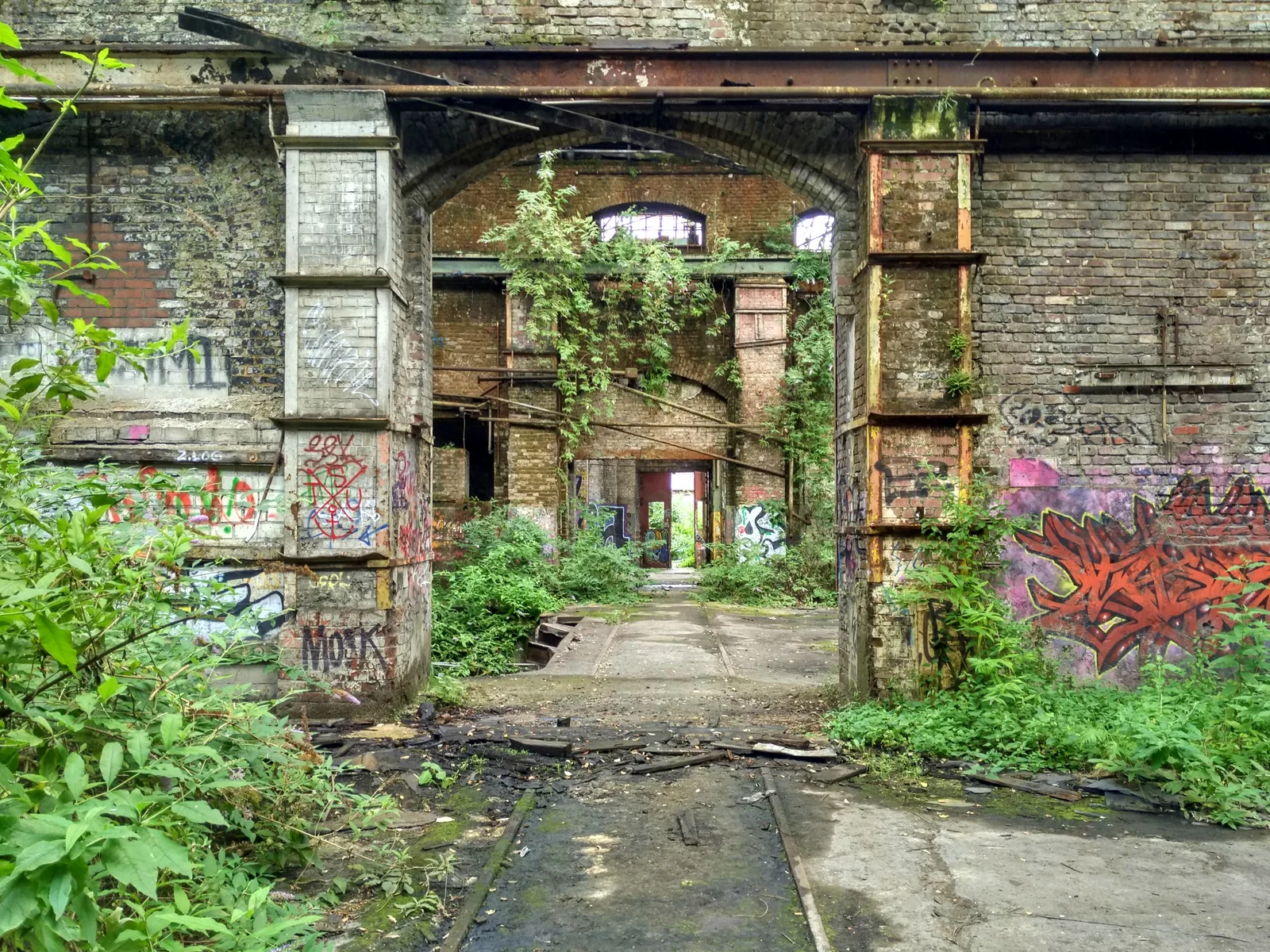Abandoned factory halls of the former Gasmotorenfabrik Deutz (KHD) in Cologne-Mülheim