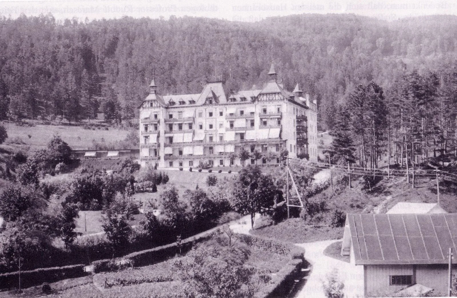 The Sanatorium Wienerwald in Feichtenbach around 1904