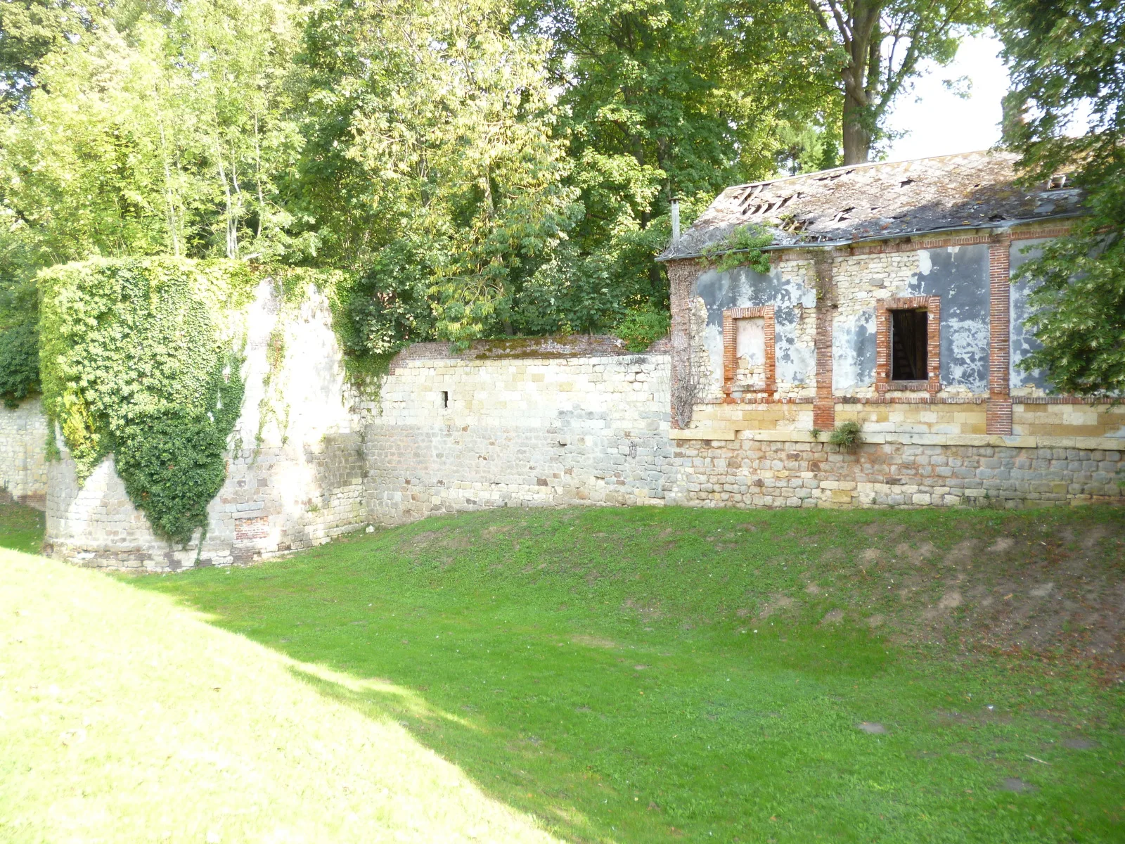 Urbex in Amiens: 4 Abandoned Places to Explore