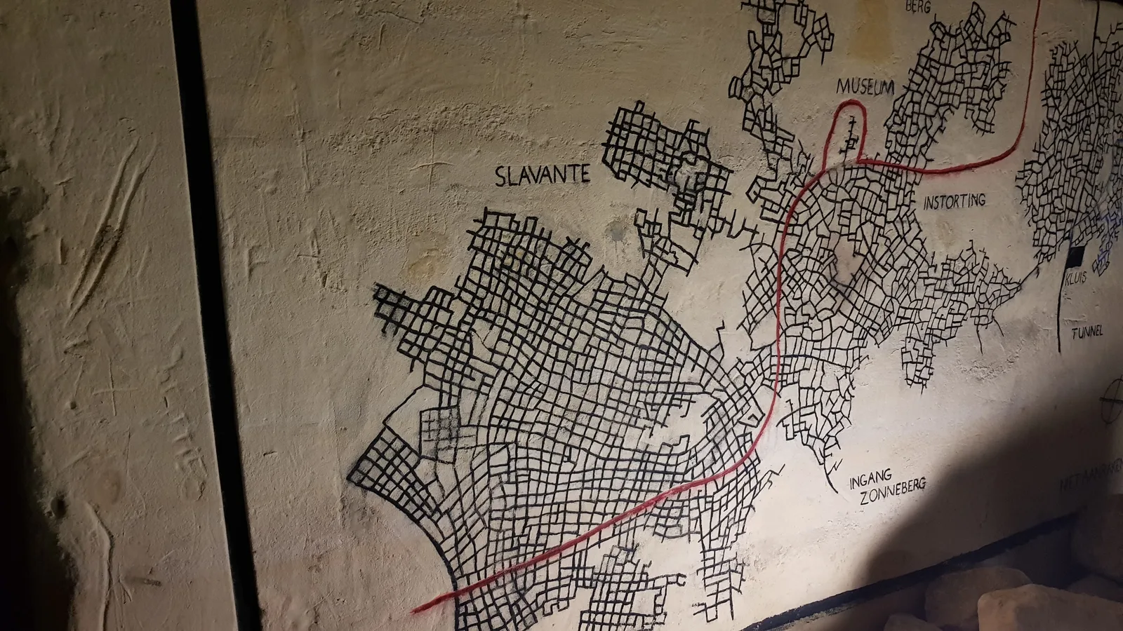 A floor plan of the underground gallery system drawn on a marl wall beneath the Sint-Pietersberg near Maastricht